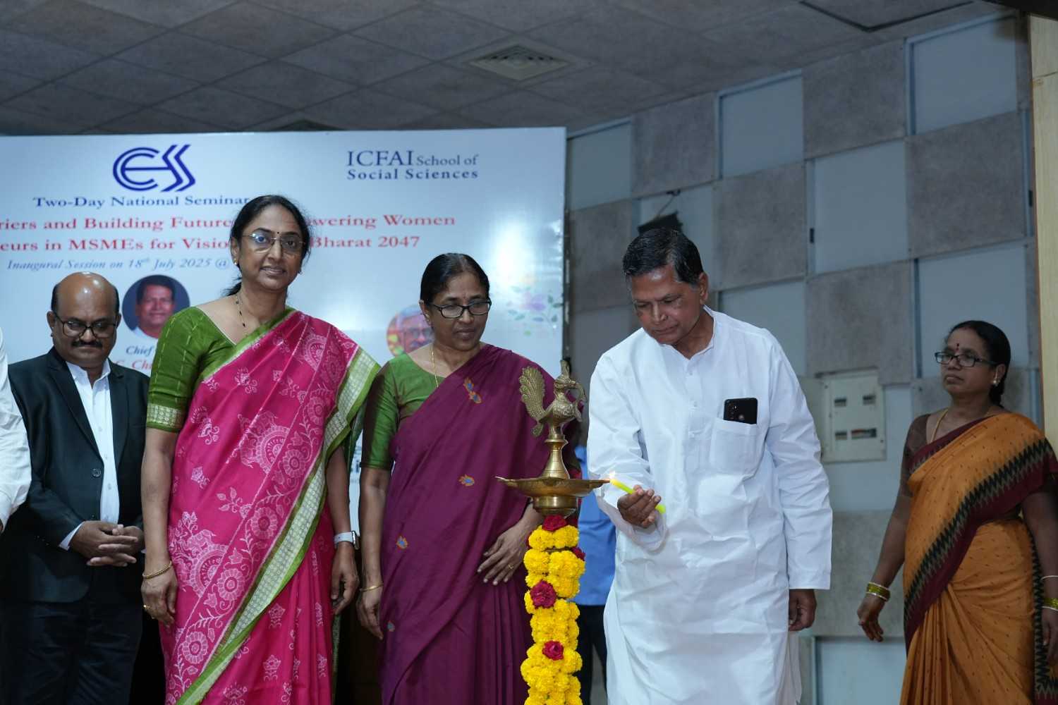 Dr. G. Chinna Reddy, Vice Chairman, Telangana State Planning Board at CESS