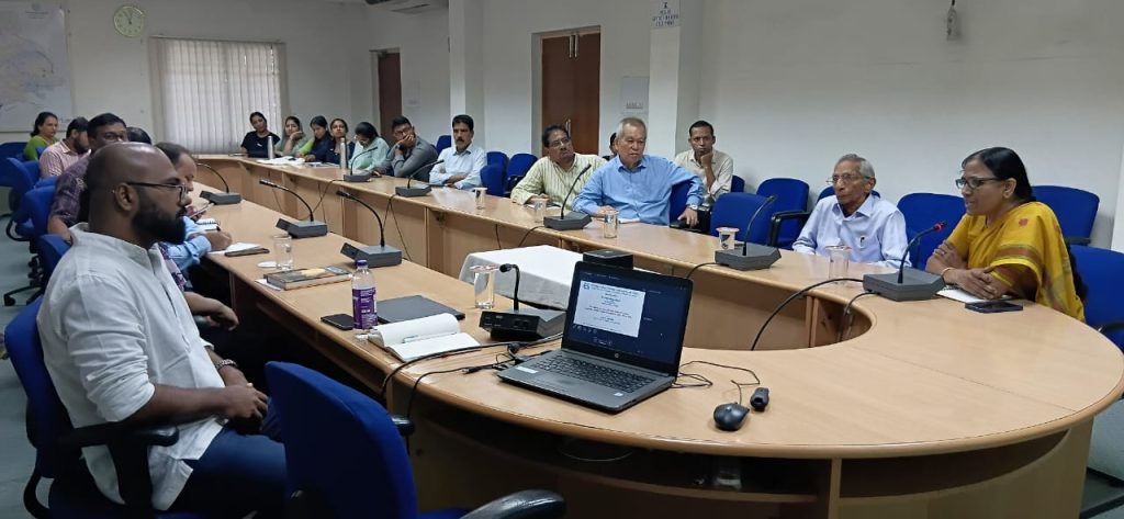 Invited Lecture at Centre for Economic and Social Studies